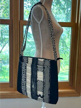 Demdaco "Your Journey" Black & Cream Boho Woven Crossbody Bag NWT Cotton Blend